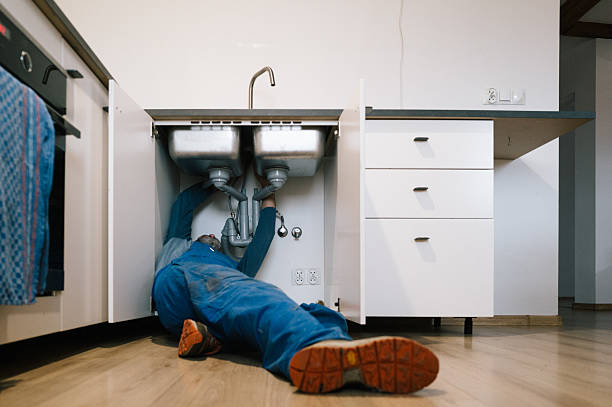 Professional Drain Cleaning technician working in Lamar, MO
